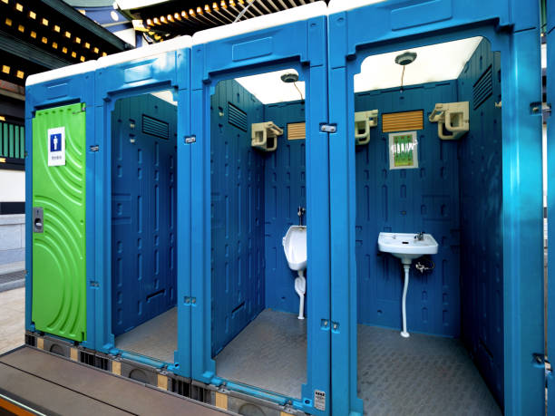 Portable Toilet Options We Offer in Lake Camelot, WI